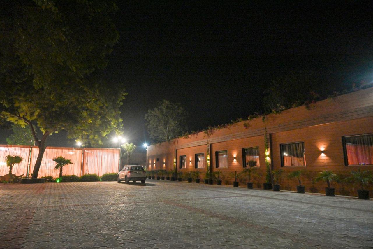 Md Farms And Resorts ماثورا المظهر الخارجي الصورة