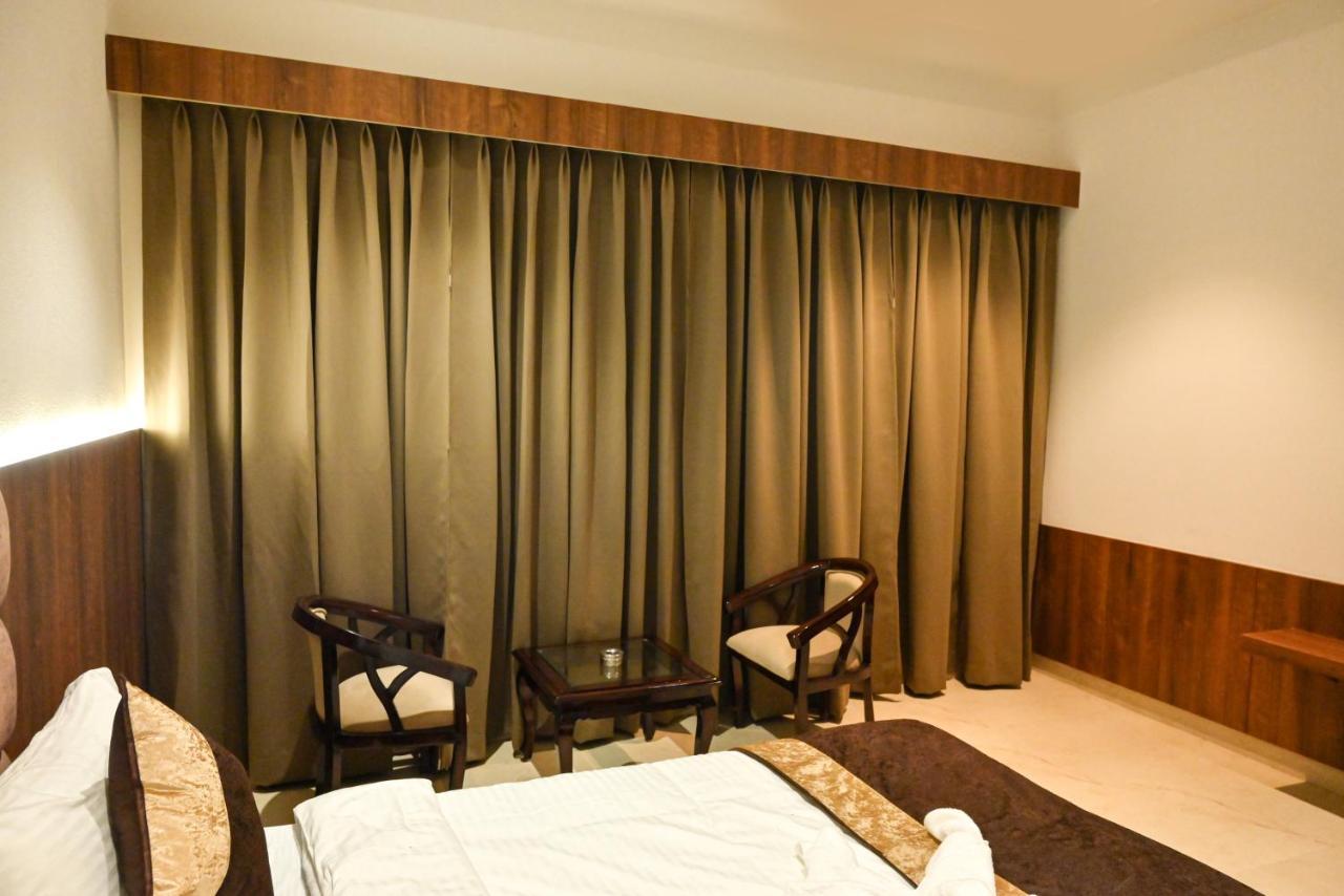 Md Farms And Resorts ماثورا المظهر الخارجي الصورة